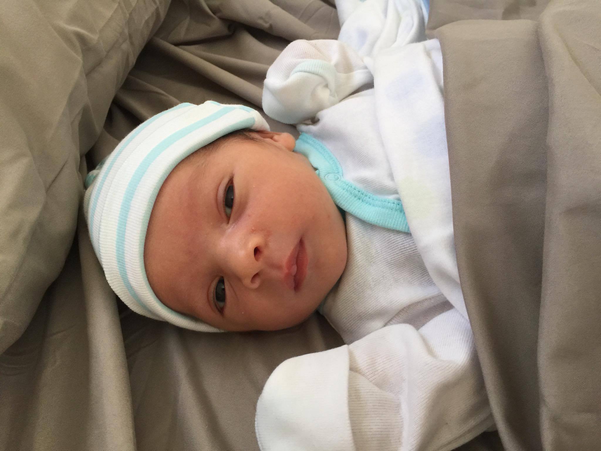 ولادة الطفل عدنان علي درويش