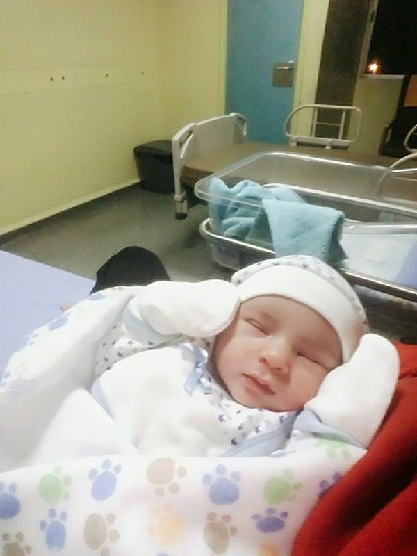 ولادة الطفل حسين ساجد منذر
