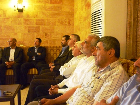 الوزير حسين الحاج حسن خلال حفل تخريج الدورات الزراعية في بلدة الطيبة